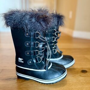 Sorel Black and Gray Fur-Trimmed Boots